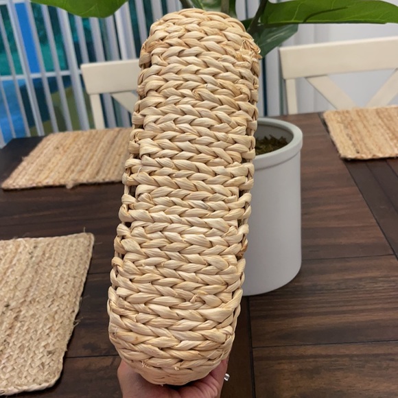 Beautiful vintage Wicker Boho Purse - Picture 4 of 5